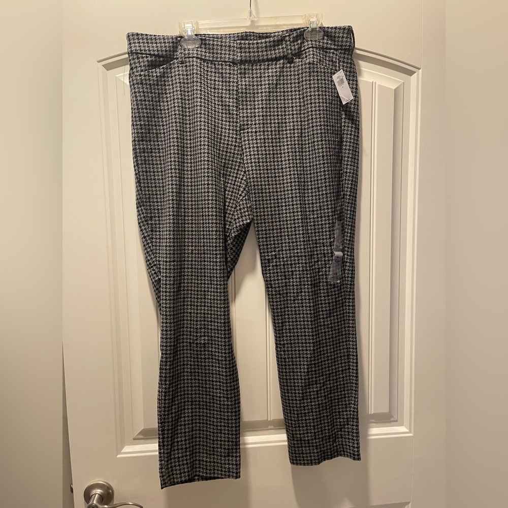 Old Navy Pixie Pants